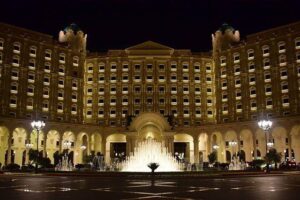 فندق ريتز كارلتون في الرياض