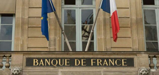 شروط فتح حساب بنكي في فرنسا 2022